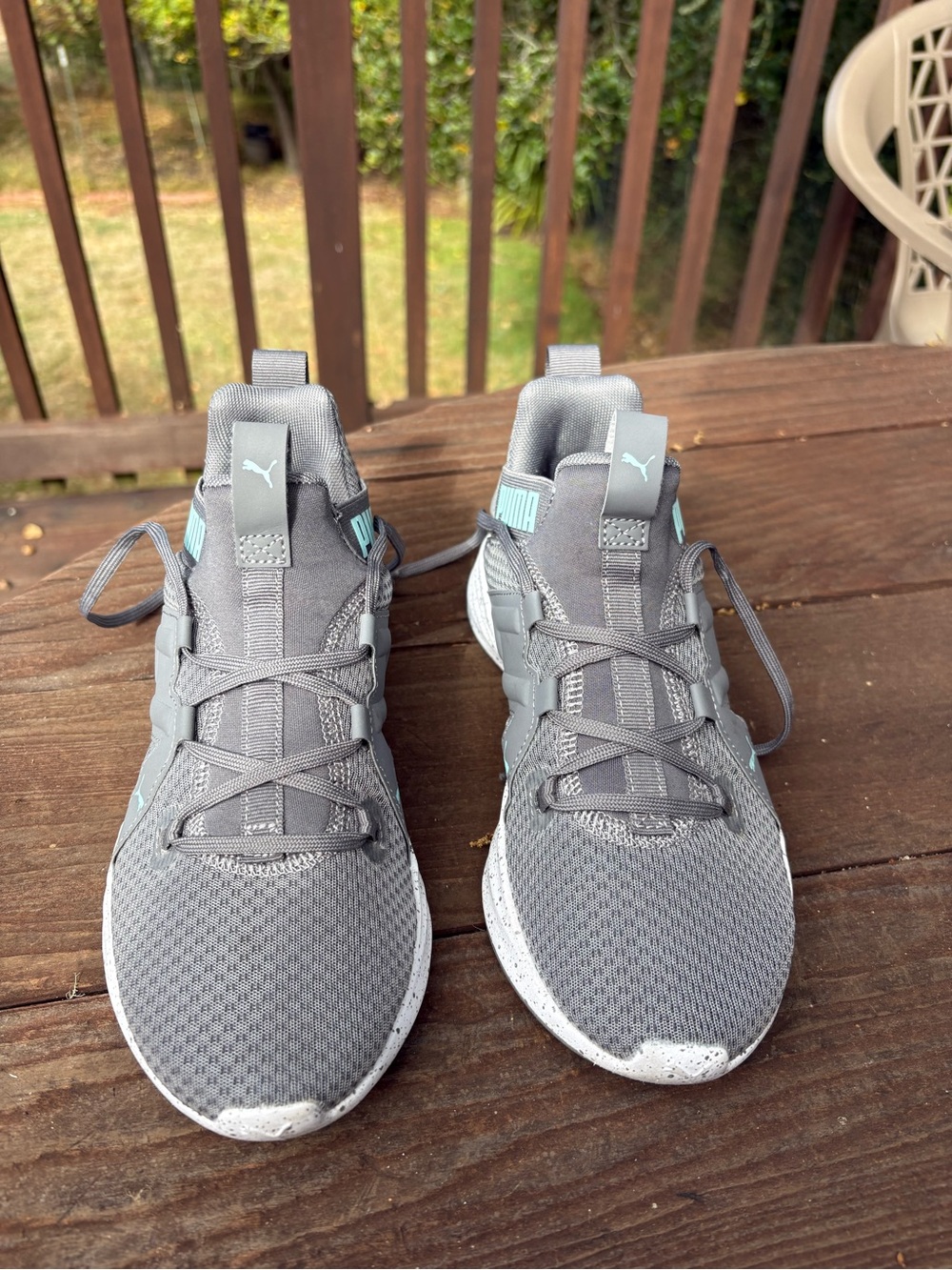 Puma Women Gray Sneakers with Light Aqua Accents size 6.5M